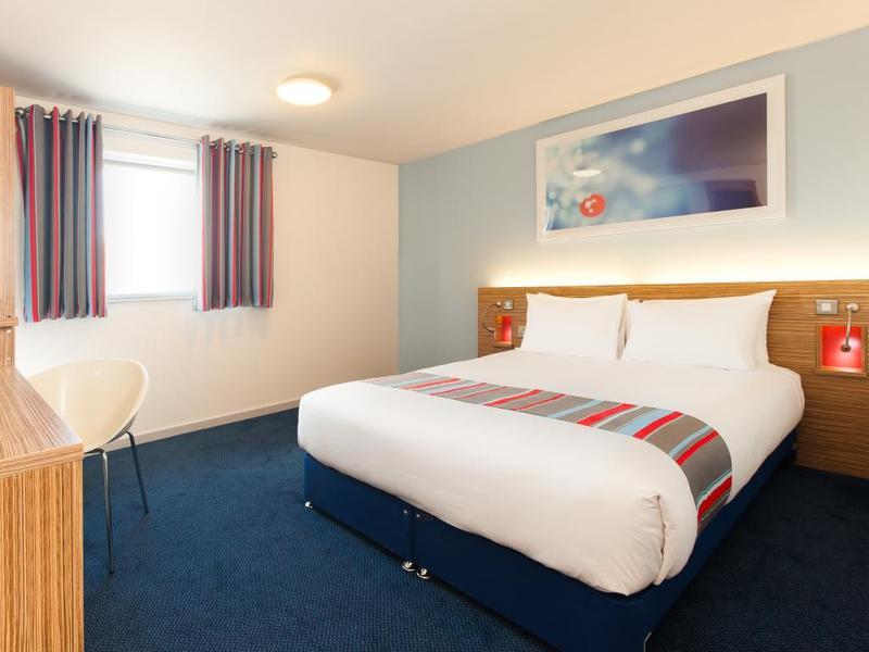 Travelodge London Stratford Hotel Exterior photo