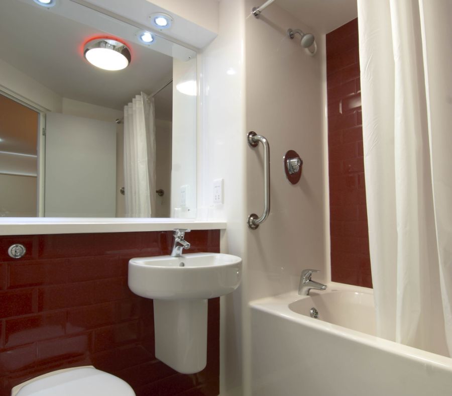 Travelodge London Stratford Hotel Exterior photo